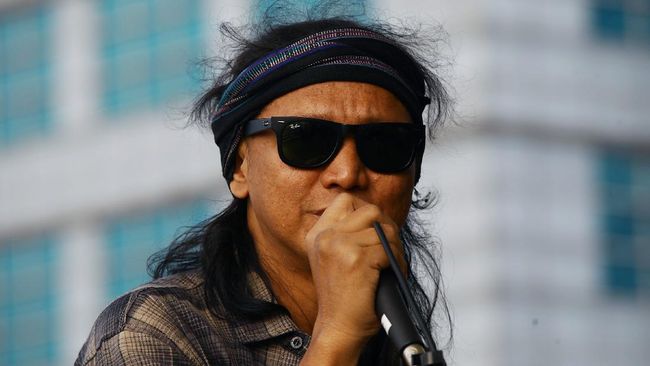 Sejumlah musisi ungkapkan pesan duka atas kepergian Steven Kaligis alias Tepeng, vokalis band reggae Steven & Coconut Treez.
