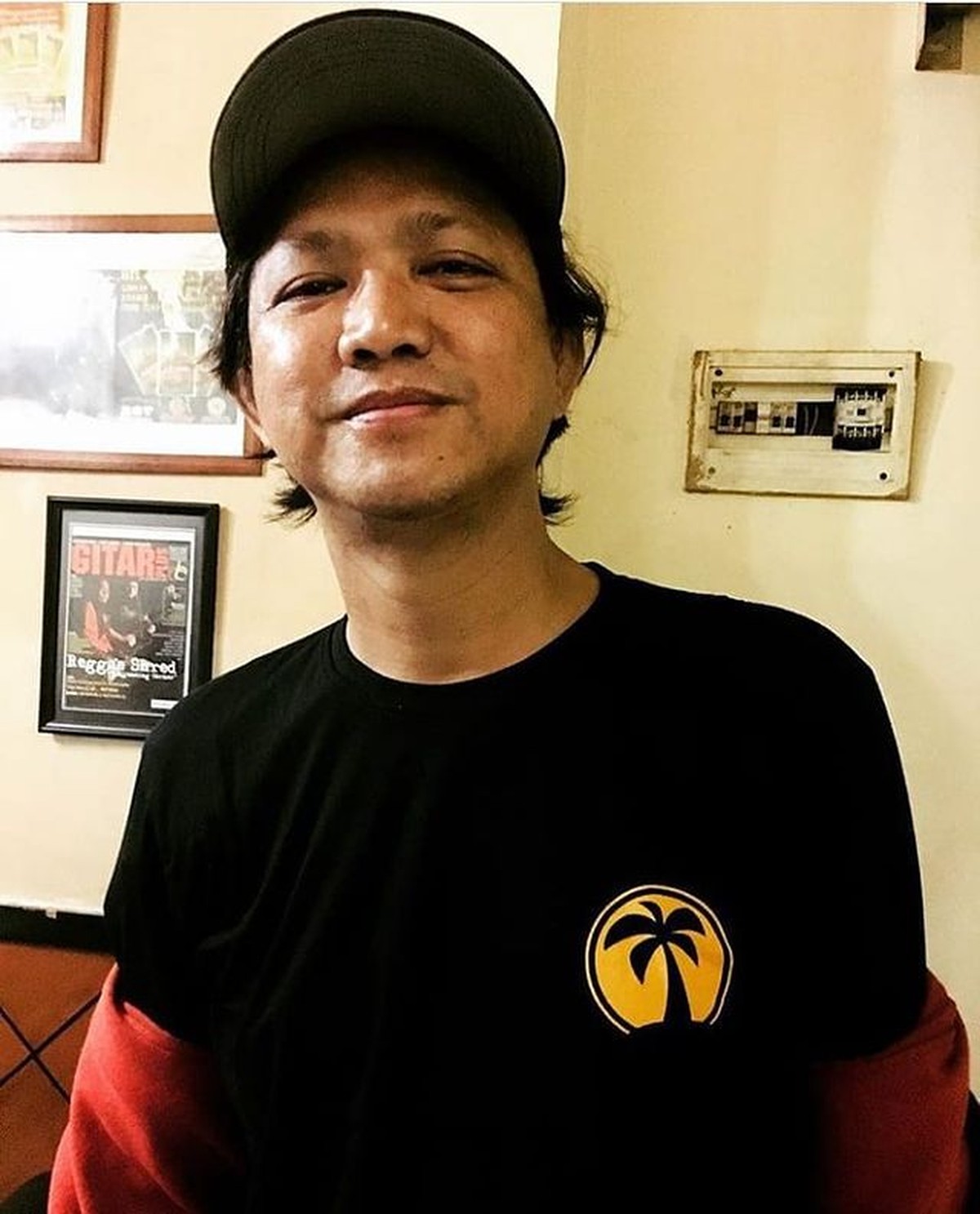 Potret Tepeng Vokalis Steven & Coconut Treez