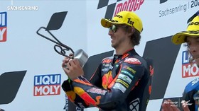 VIDEO: Highlights Moto2 Jerman 2021, Gardner Tak Terbendung