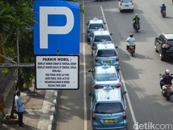 Tarif Parkir DKI Mau Naik, Wagub DKI: Agar Warga Pindah ke Transportasi Umum