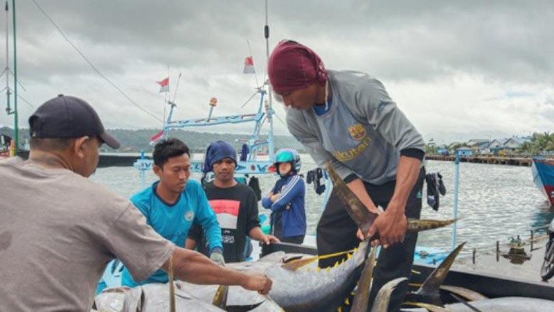 Peraturan Pemerintah (PP) Nomor 27 Tahun 2021 tentang Penyelenggaraan di Bidang Kelautan dan Perikanan salah satu substansinya mengatur tentang jaminan sosial
