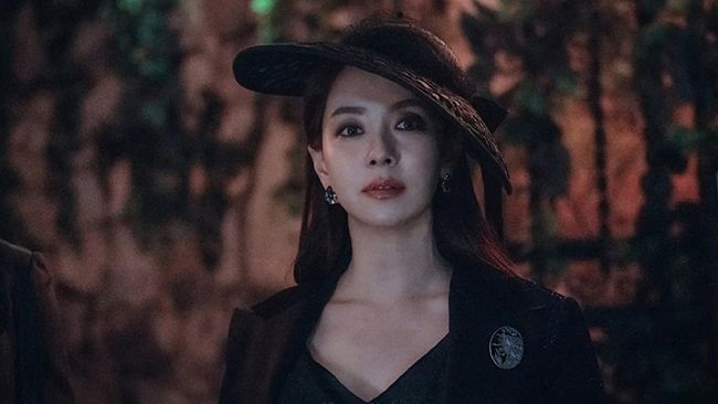 Song Ji-hyo tampil di mini-drama terbaru berjudul The Witch's Diner. Ia beradu peran dengan Nam Ji-hyun dan Chae Jong-hyeop.