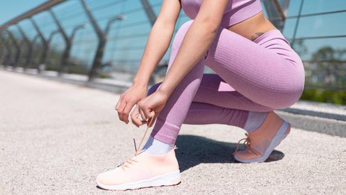 7 Kegiatan Ini Bisa Bikin Paha dan Betis Ramping, Lho. Apa Saja Sih?