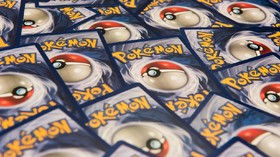 Kisah Bocah 8 Tahun Jual Kartu Pokemon demi Obati Anjingnya