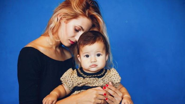 Waduh Bund! Inilah Gejala dan Ciri Baby Blues yang Sering Tak Disadari Waduh Bund! Inilah Gejala dan Ciri Baby Blues yang Sering Tak Disadari