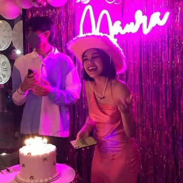 Serunya Pesta Ultah Naura Ayu, Tiup Lilin Bareng Devano Sang Kekasih