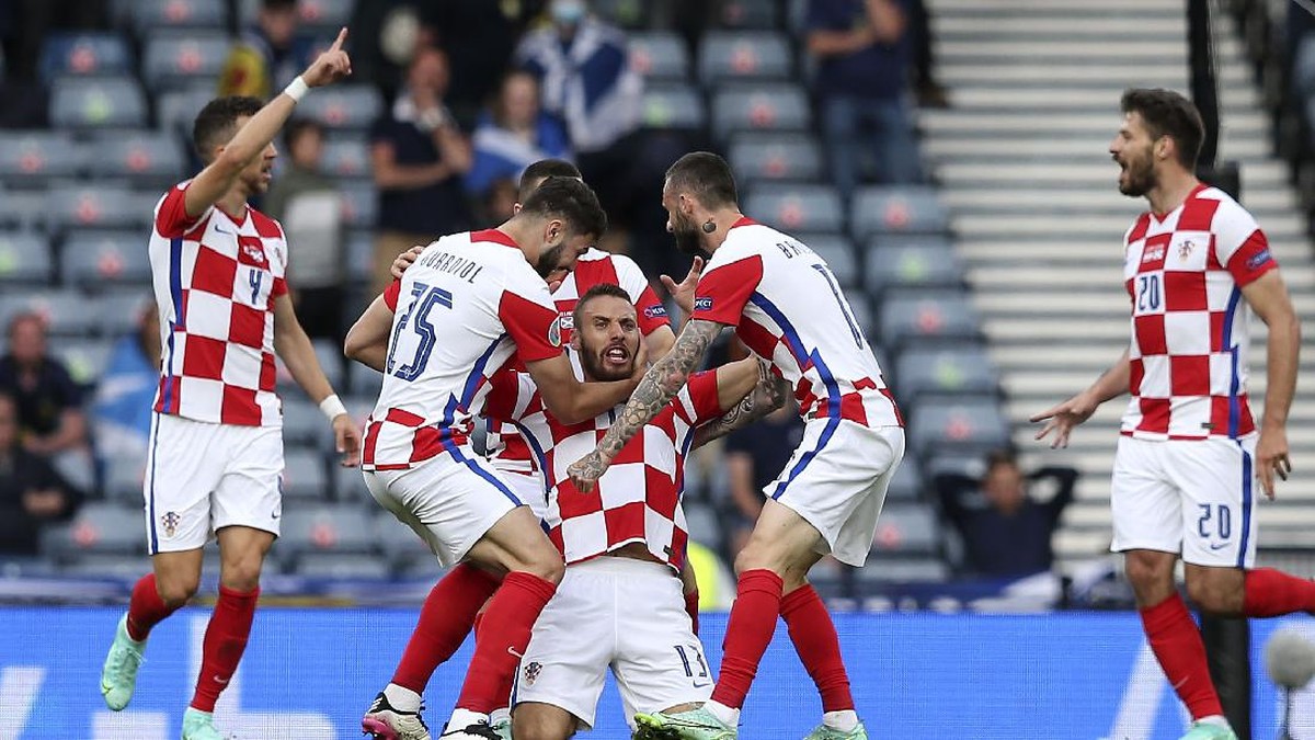 FOTO: Gol Cantik Modric Bawa Kroasia ke 16 Besar Euro 2020