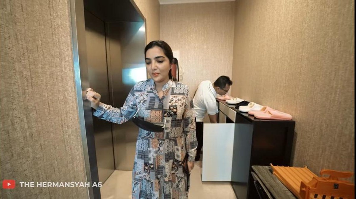 Anang Hermansyah baru saja menjalankan operasi batu ginjal&period; Yuk kita intip momen Anang sebelum dan sesudah di operasi&excl;