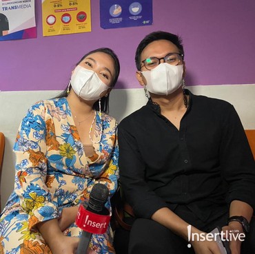 Penampilan Baru Mumuk Gomez Berhijab Jadi Sorotan