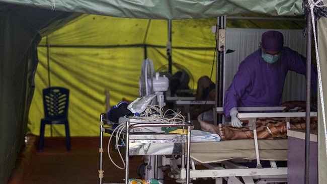 Epidemiolog UI Hasbullah Tabrany menyebut kenaikan pasien sembuh tak terlepas dari kasus Covid-19 hingga aktif yang meningkat di Jakarta pada pekan lalu.