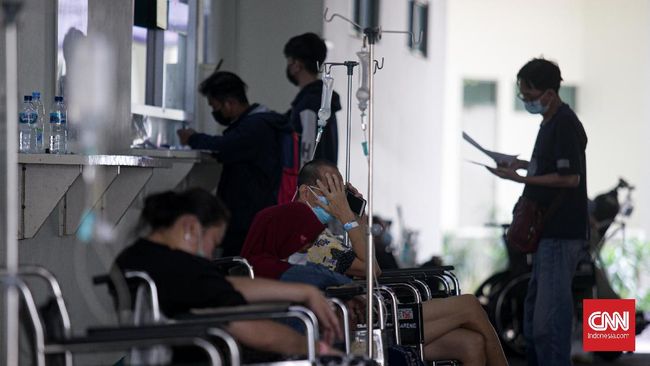 Saudi Larang Warga Pergi ke RI Akibat Lonjakan Covid-19 Arab Saudi untuk sementara melarang penduduknya bepergian ke Indonesia akibat lonjakan kasus Covid-19.