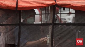 DKI Terima 50 Tenda Darurat untuk Bantu Tangani Pasien Covid