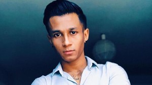 Intip Sosok Fabio Toba, Bintang Film Porno Gay Pertama asal ...