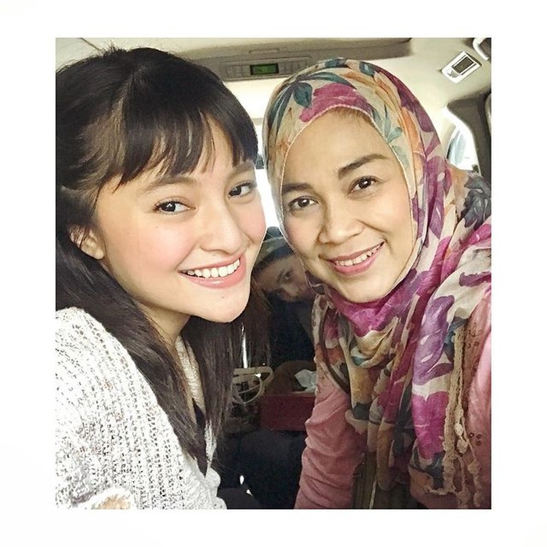 Potret Marshanda dan sang Ibunda Hubungan Marshanda dan sang ibunda Riyanti Sofyan menjadi perbincangan publik karena dinilai tak harmonis. Yuk kita intip potret mereka!