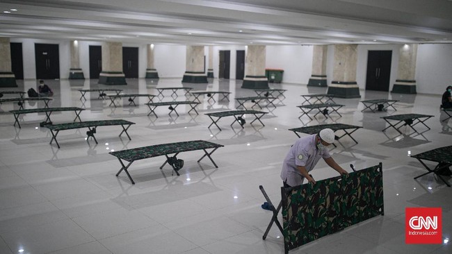 Pemerintah menyedaikan 49 ribu bed di isolasi terpusat di Jawa Bali yang dilengkapi dengan berbagai kebutuhan pasien.