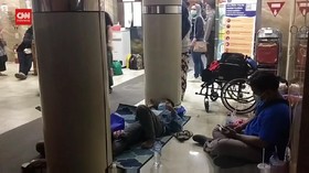 VIDEO: RSUD Penuh Pasien Covid-19, Pasien Terus Berdatangan