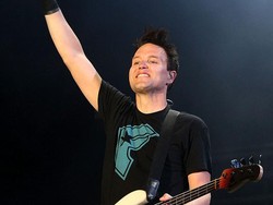 Kanker di Tubuh Mark Hoppus Blink-182 Sudah Stadium 4
