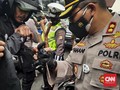 Ratusan Pendukung Rizieq Diamankan Polisi di Arena Sidang
