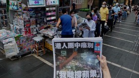 FOTO: Rongrong Edisi Terakhir Media Pro-Demokrasi Hong Kong