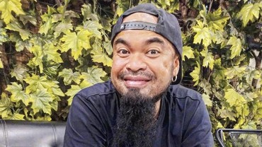 Komedian Peppy Diterpa Kabar Hoaks Meninggal Dunia