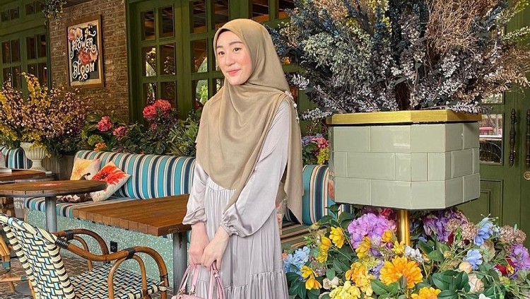 Larissa Chou Pindah Rumah