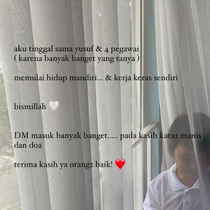 <p>Walaupun memutuskan untuk pindah rumah, nyatanya banyak netizen yang memberinya doa dan kata-kata manis, Bunda. (Foto: Instagram Larissa Chou)</p>