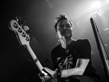 Mark Hoppus Vokalis Blink-182 Pulih dari Kanker