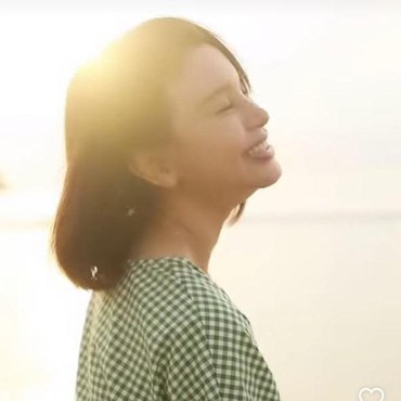 Lirik Lagu Wanita - Rossa