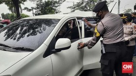 Polisi Cegat Mobil Pelat Daerah, Pendukung Rizieq Diamankan