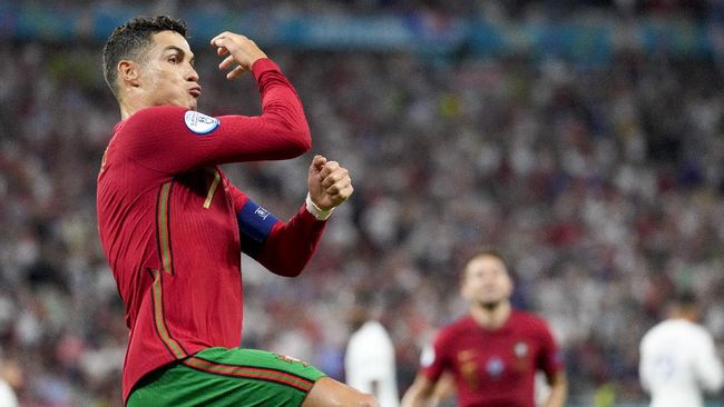 Cristiano Ronaldo jadi bintang saat Portugal imbang 2-2 melawan Prancis yang membawa mereka lolos ke 16 Besar Euro 2020 (Euro 2021.