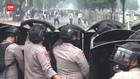 VIDEO: Pendukung Rizieq Bentrok Dengan Polisi