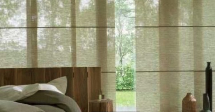 GORDEN A LA JEPANG DAN VILTRASE Berencana mengganti gorden untuk rumah minimalis Bunda? Yuk tips memilih gorden yang tepat dan elegan untuk rumah minimalis Bunda.