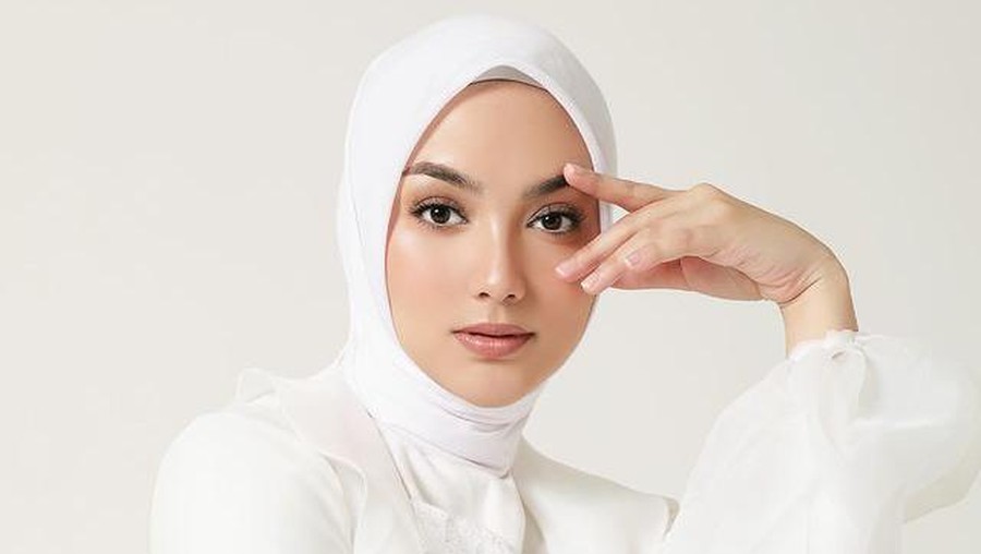 Citra Kirana masih bungkam dan memilih memposting foto cantik dirinya ditengah isu yang menerpa Rezky Aditya. Yuk intip foto cantiknya!