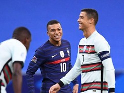 Cristiano Ronaldo Pecahkan Rekor Usai Komentari Transfer Kylian Mbappe