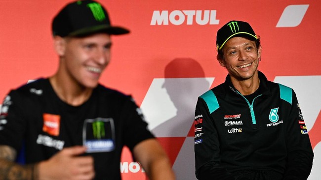 Valentino Rossi diprediksi sudah mengambil keputusan pensiun usai MotoGP 2021 menurut perusahaan taruhan Italia, Sisal Matchpoint.