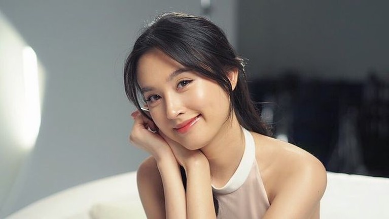 Nong Poy Transgender Tercantik di Thailand Nong Poy pernah disebut sebagai transgender tercantik di Thailand. Yuk kita intip kegiatan Nong Poy sekarang!