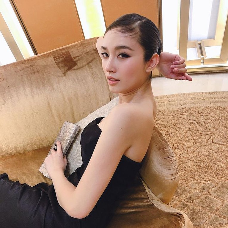 Nong Poy Transgender Tercantik di Thailand Nong Poy pernah disebut sebagai transgender tercantik di Thailand. Yuk kita intip kegiatan Nong Poy sekarang!