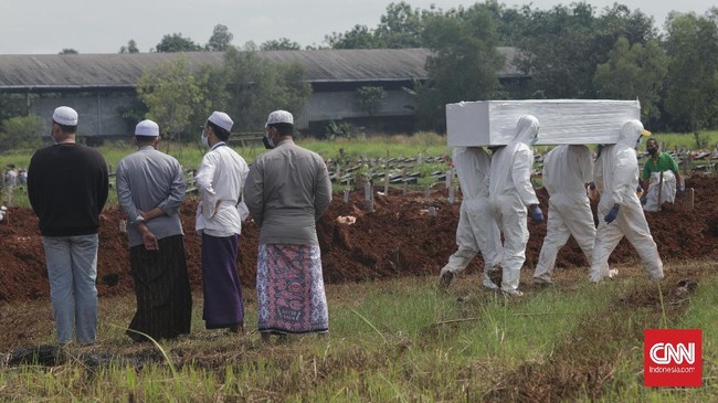 Jateng saat ini menjadi provinsi dengan total kasus kematian Covid-19 tertinggi di Indonesia menyusul Jawa Timur. Total 24.697 orang meninggal akibat Covid-19.