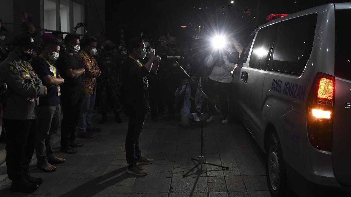 FOTO: Duka di Wisma Atlet Lepas Nakes Gugur karena Covid