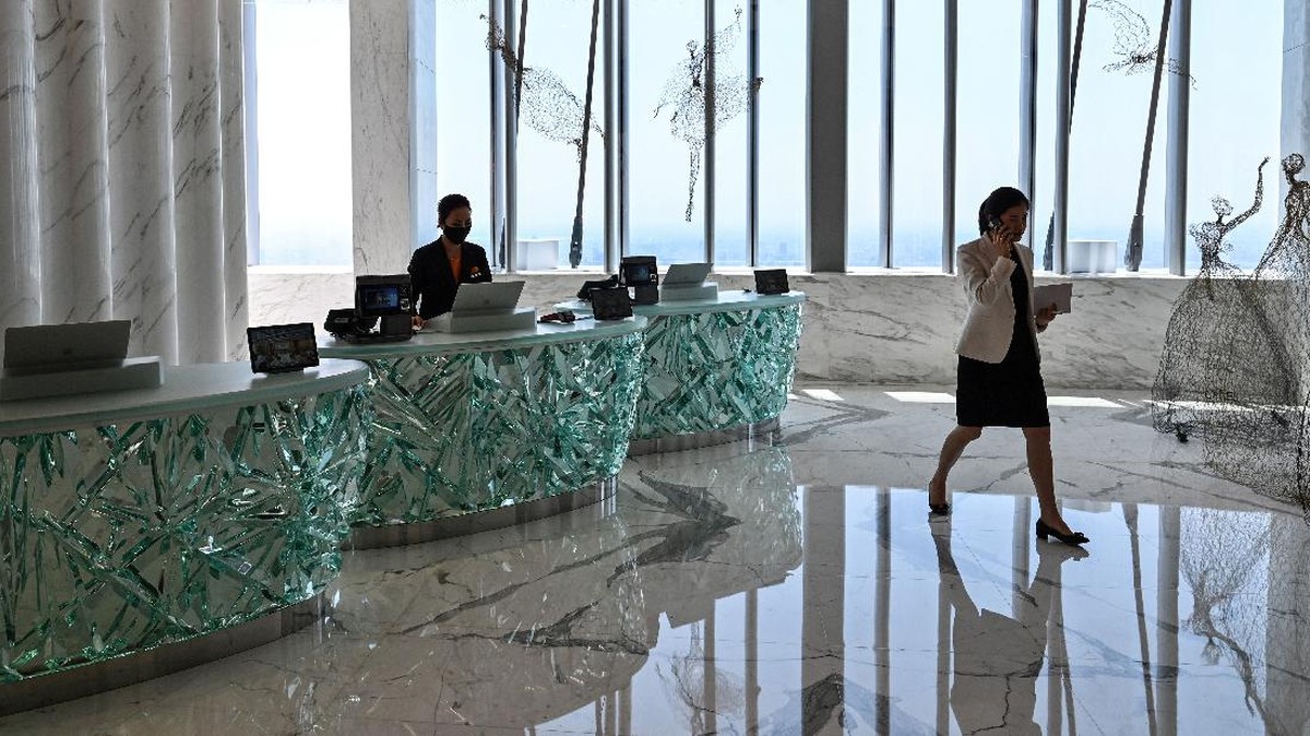 FOTO: Menuju Puncak Gemilang Hotel Tertinggi di China