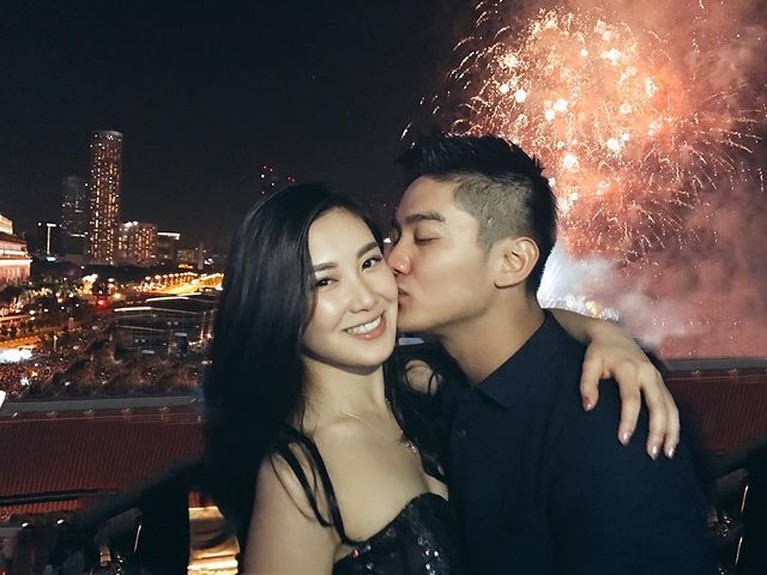 Akan Segera Menikah Intip Momen Mesra Boy William dan Karen Vendela Tanggal pernikahan Boy William dan Karen Vendela bocor, dikabarkan mereka akan segera menikah Juli ini. Yuk intip kemesraan mereka!