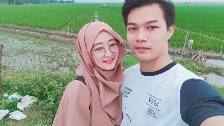 Foto Muhamad Syahroni dan Ismatul Maula Ulyah.