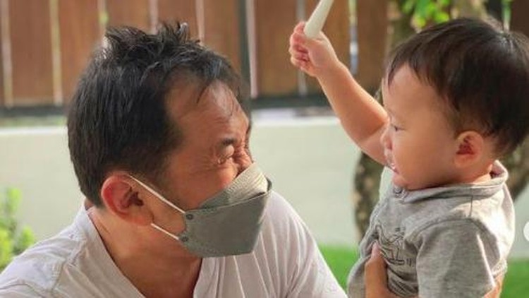 Hanung Bramantyo Hanung Bramantyo negatif corona