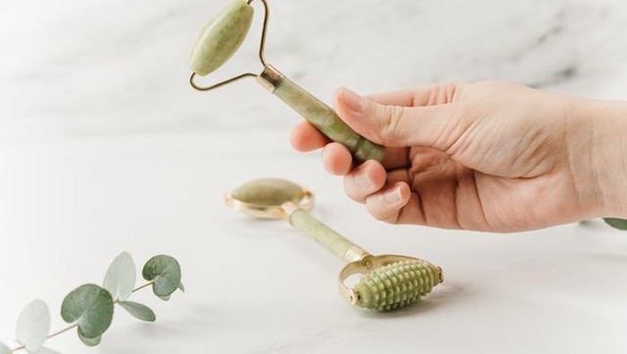 Efektifkah Penggunaan Jade Roller?