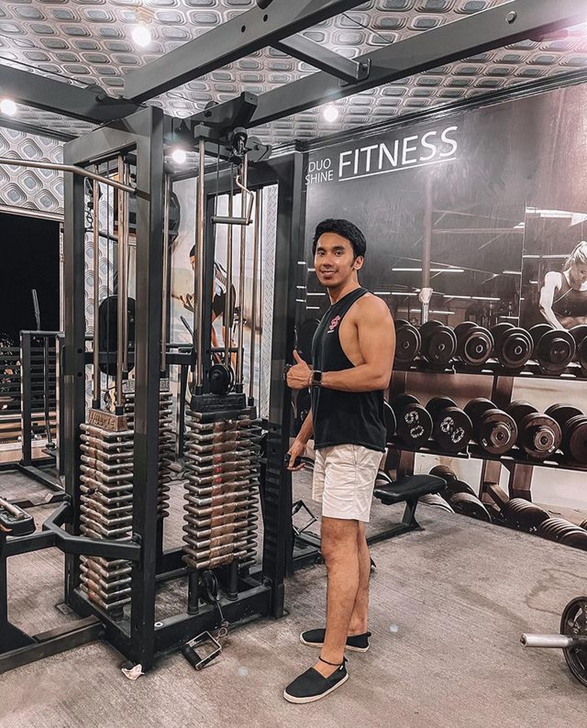 Nathalie Holscher dikabarkan selingkuh dengan manajer Sule yang bernama Panji Komara&period; Yuk kita intip sosoknya&excl;