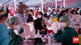 Epidemiolog Sebut Vaksinasi Bukan Solusi Saat PPKM Darurat