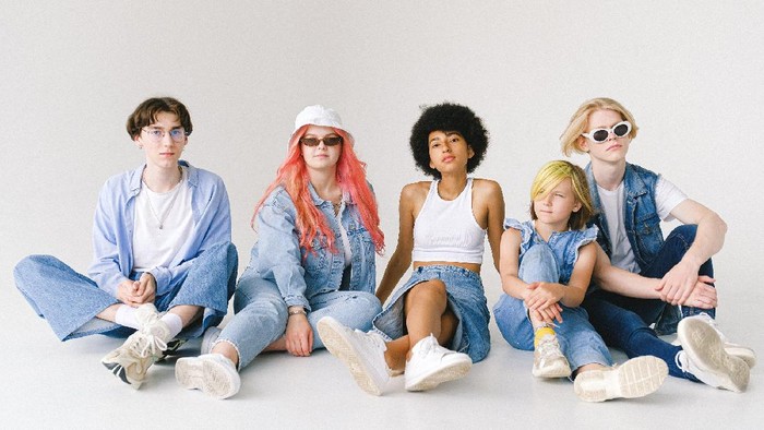 4 Alasan Kenapa Sneakers Putih Masih Sangat Populer