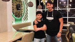 Style Outfit Kompak King Faaz & Sonny Septian Sang Ayah Sambung