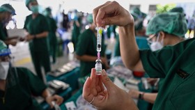 Thailand Nekat Campur Vaksin Covid-19, Abaikan Imbauan WHO