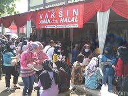 Vaksinasi di Purbalingga Timbulkan Kerumunan, Polisi: Masyarakat Susah Diatur